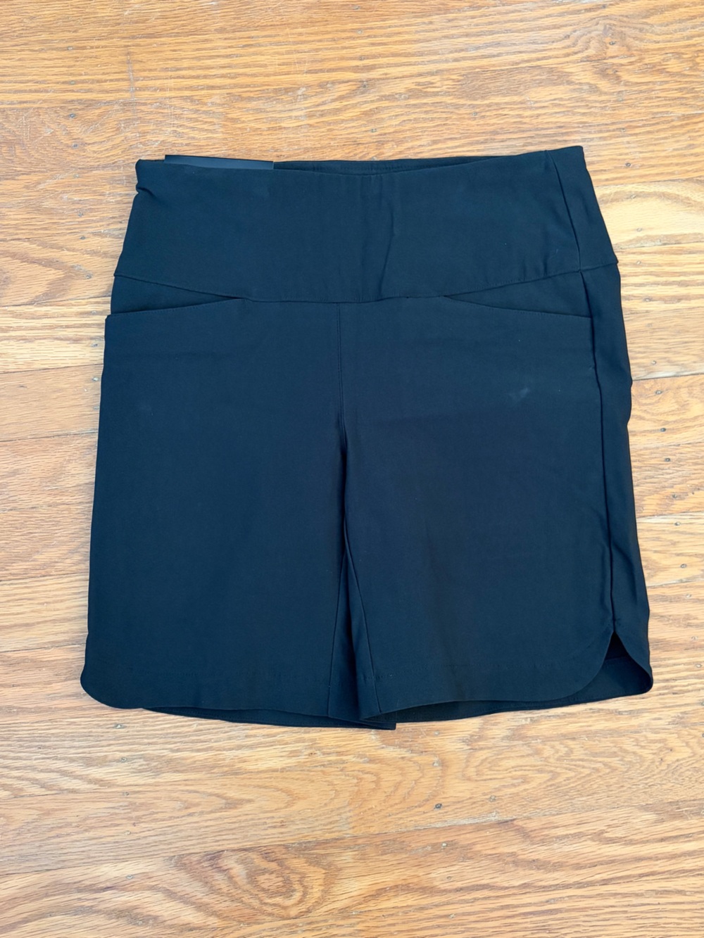 NWT Lady Hagen performance Sculpt Pull on Shorts - S